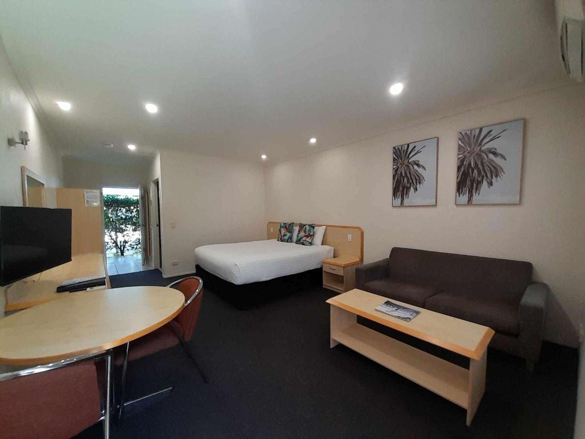 Red Bridge Motor Inn Woombye Dış mekan fotoğraf