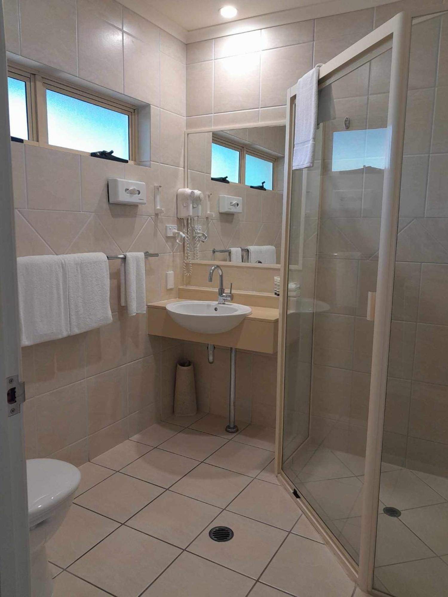 Red Bridge Motor Inn Woombye Dış mekan fotoğraf