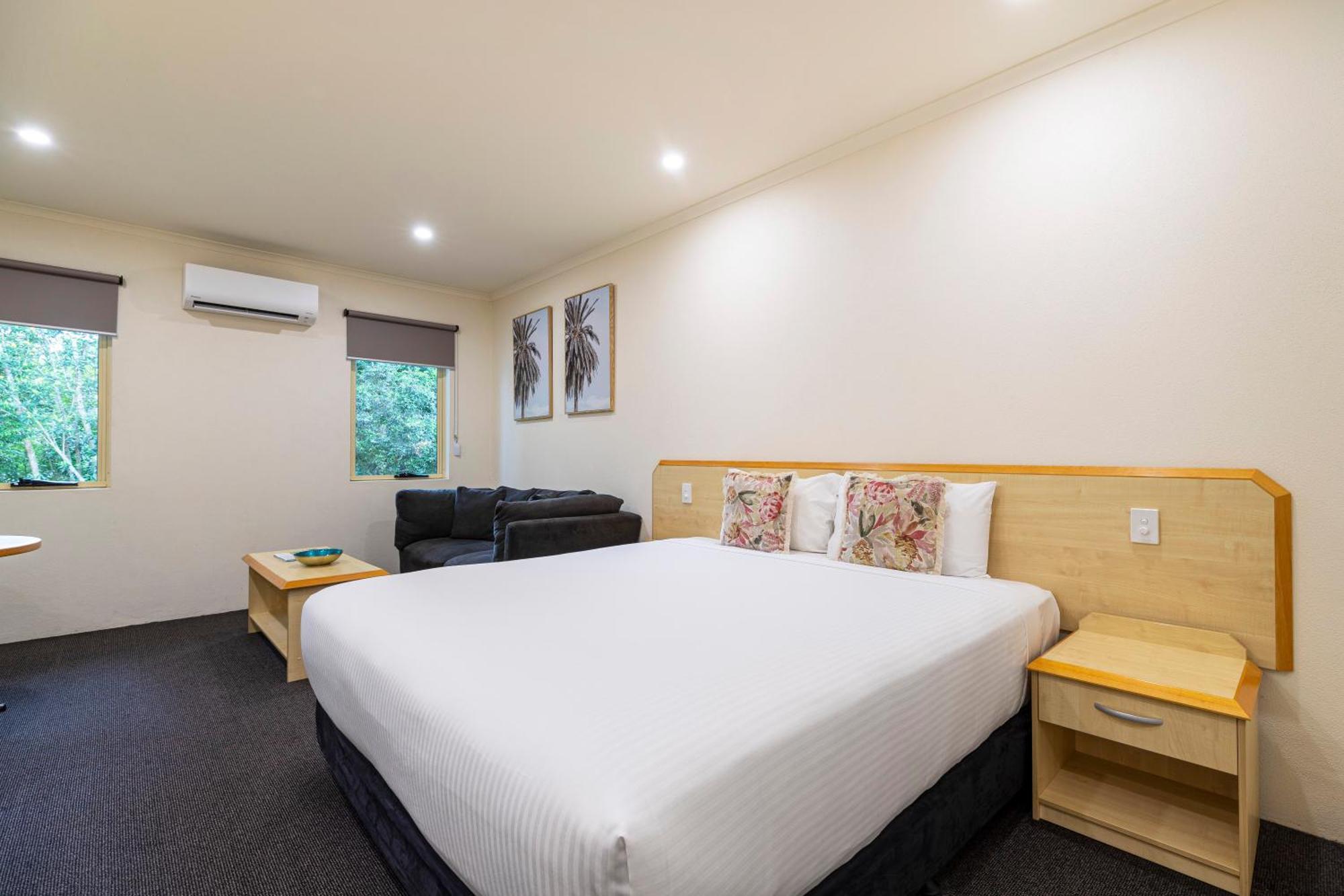 Red Bridge Motor Inn Woombye Dış mekan fotoğraf