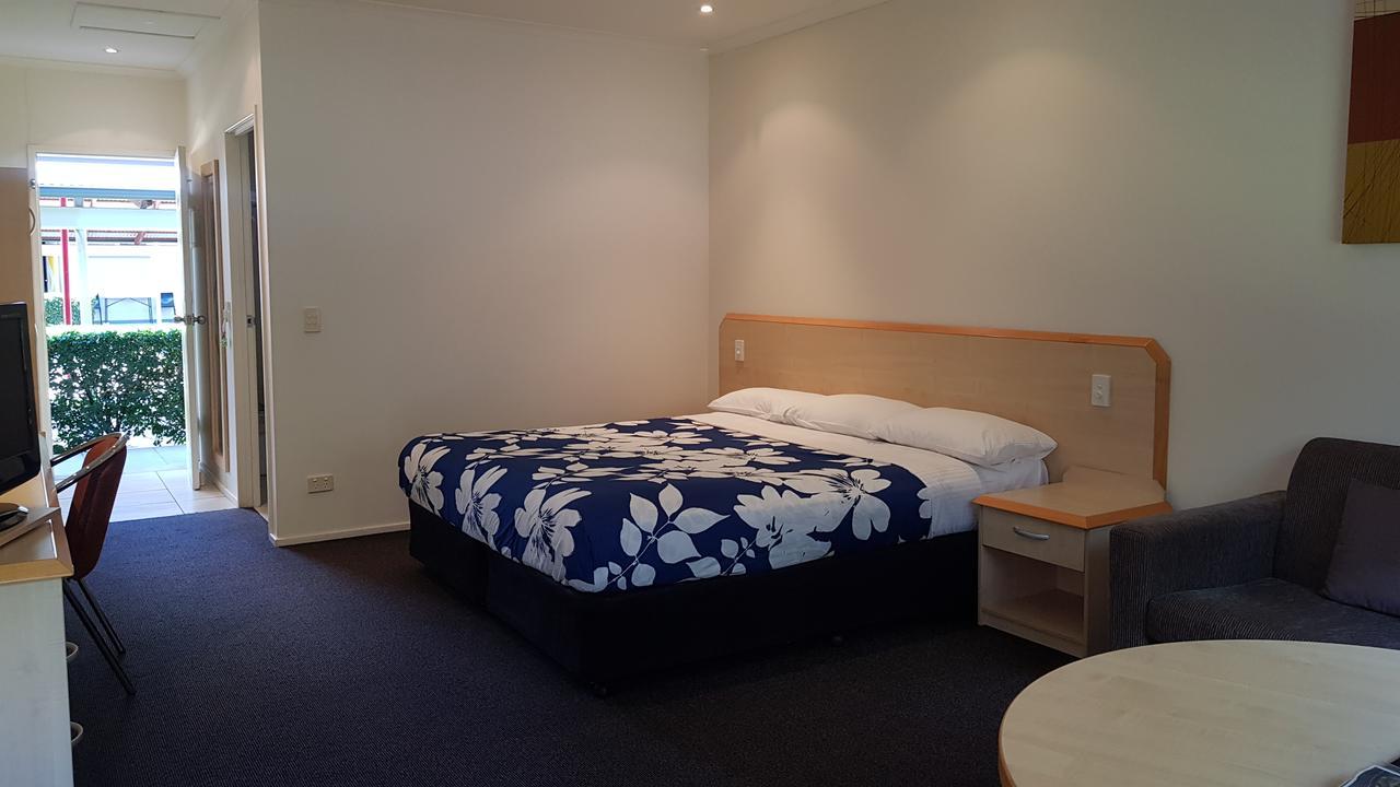 Red Bridge Motor Inn Woombye Dış mekan fotoğraf