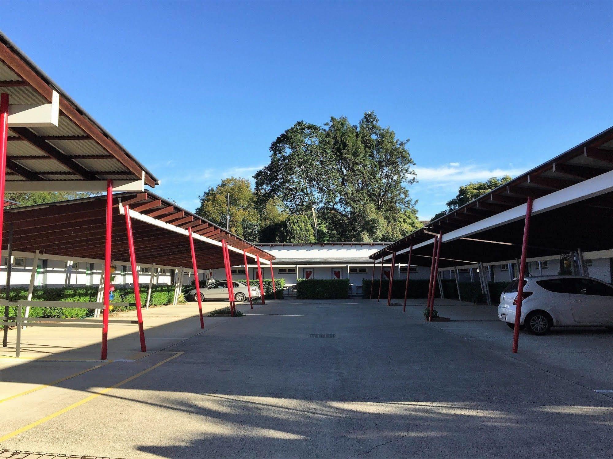 Red Bridge Motor Inn Woombye Dış mekan fotoğraf