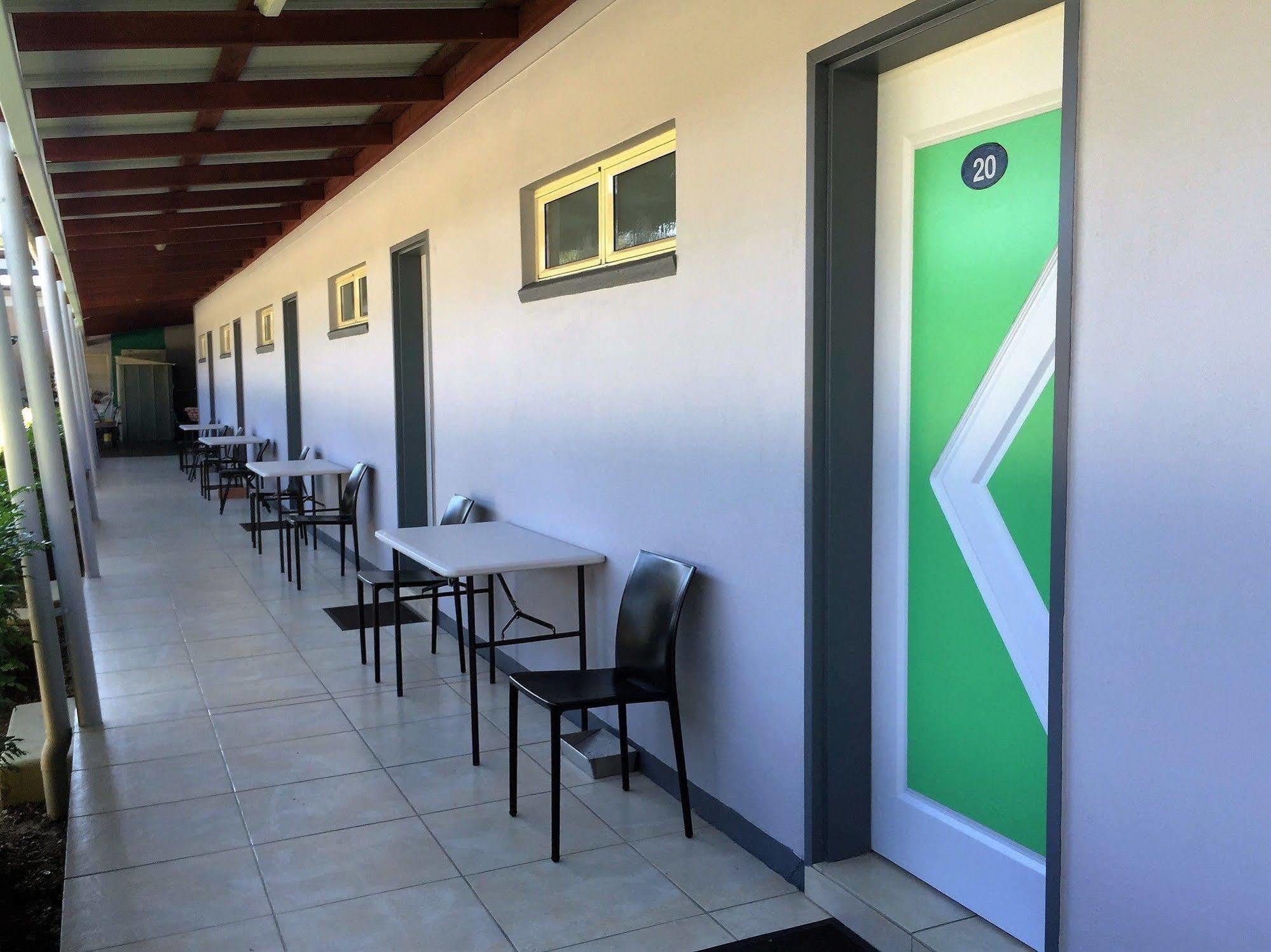 Red Bridge Motor Inn Woombye Dış mekan fotoğraf