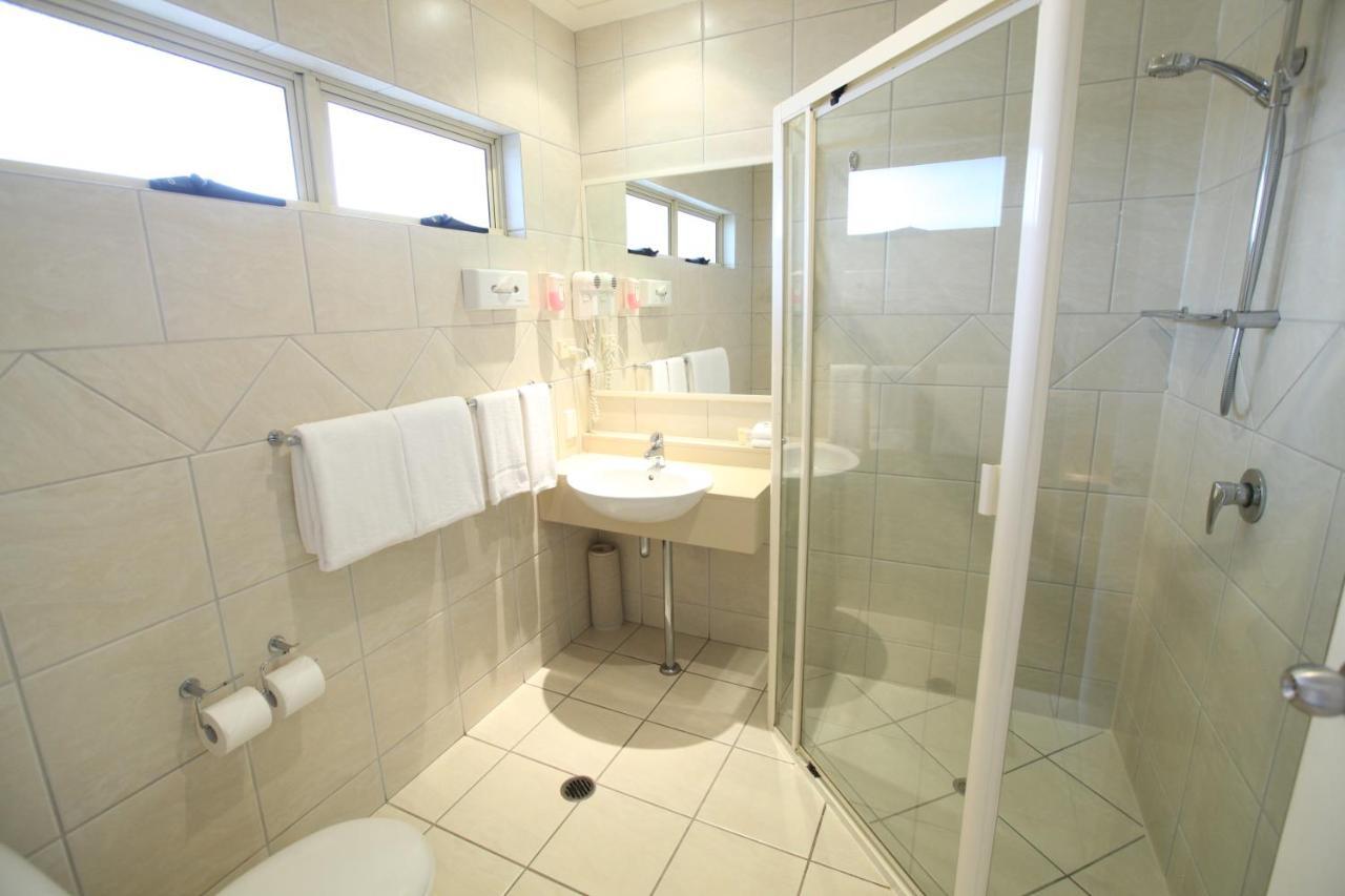 Red Bridge Motor Inn Woombye Dış mekan fotoğraf